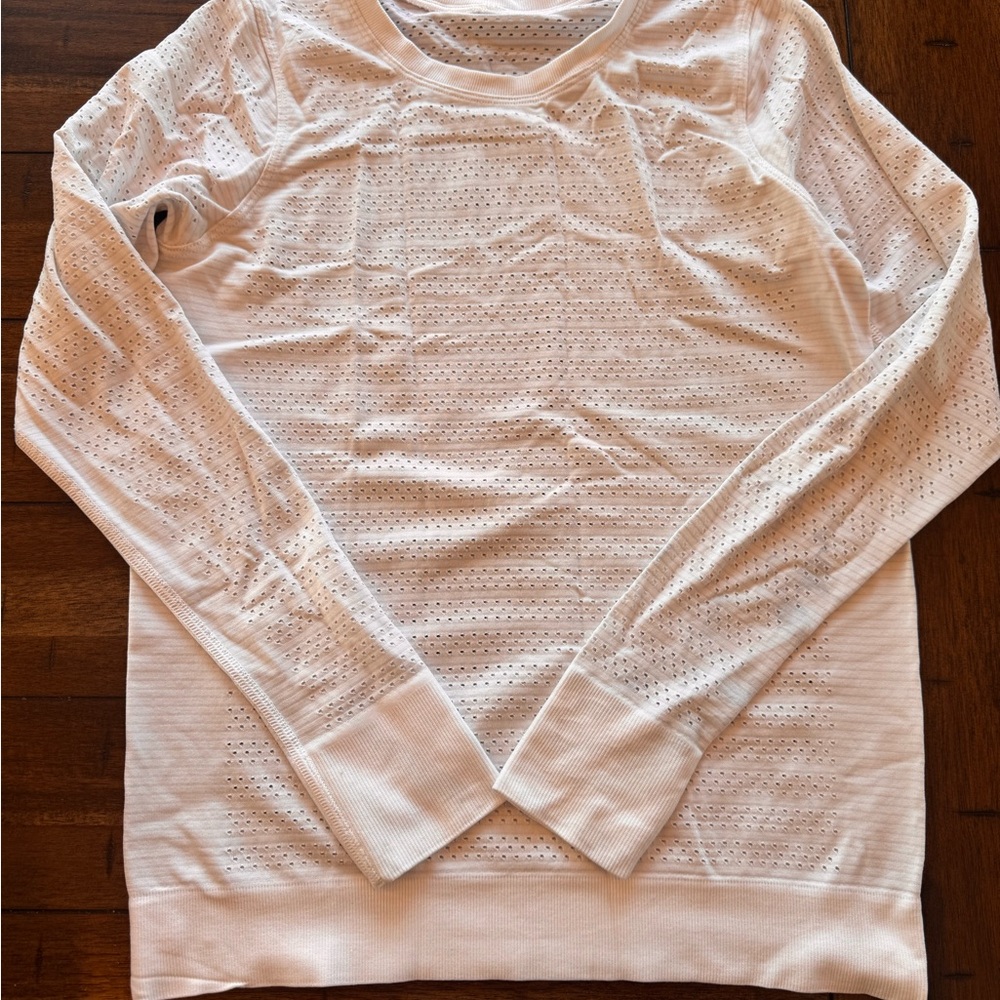 Lululemon Swiftly Tech Perforated White Long Sleeve Shirt Size 6 - Picture 4 of 6